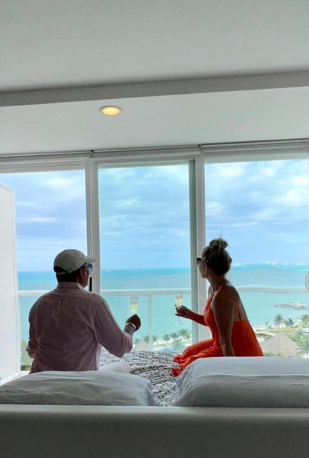 Amara Cancun Beachfront Condo Bagian luar foto