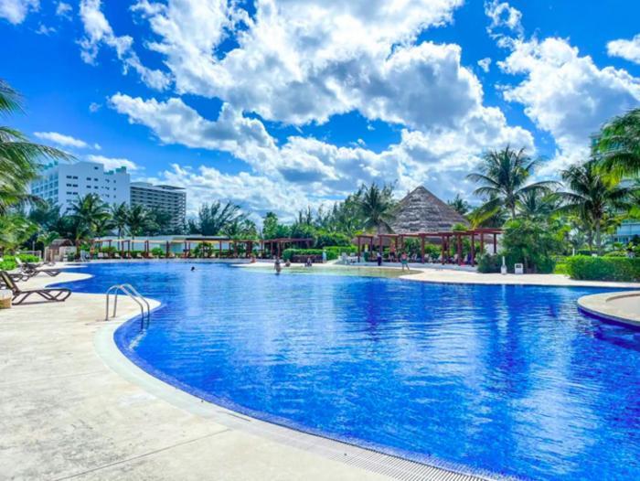 Amara Cancun Beachfront Condo Bagian luar foto